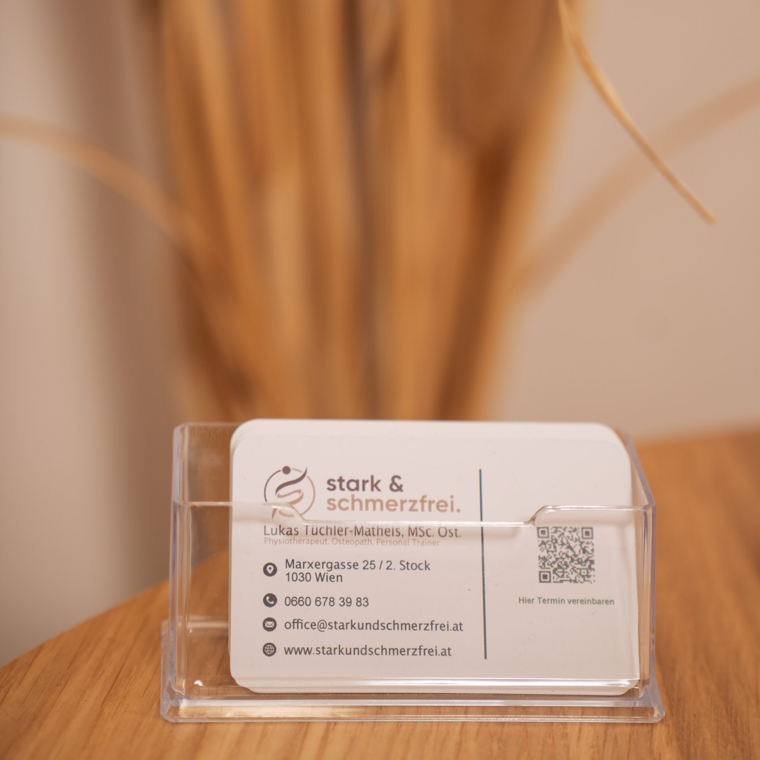 Kontakt_in_der_Praxis_1030_Wien_Landstraße_Physiotherapie_high