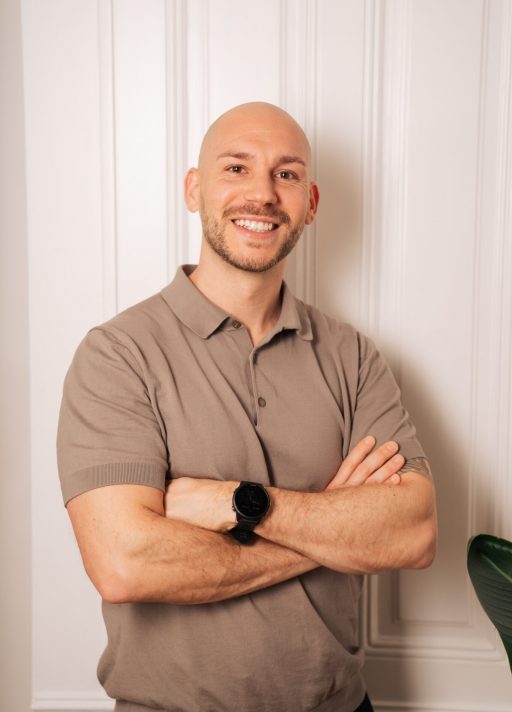 Lukas Tüchler - einer der beiden Gründer der physiotherapeutischen Praxis in 1030 Wien Landstraße stellt sich vor. Physiotherapeut & Osteopath im 3. Bezirk